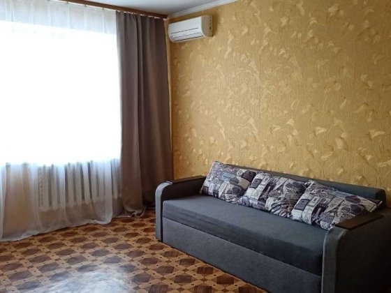 Без комісії  1к затишна світла квартира в центрі міста. Бровары