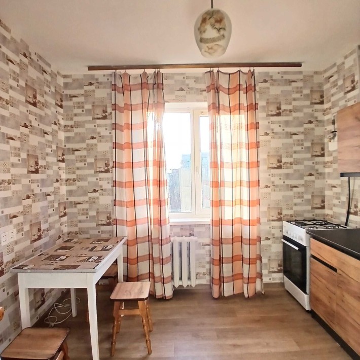 Центр міста вул Незалежності здам затишну 1 к квартиру - фото 1