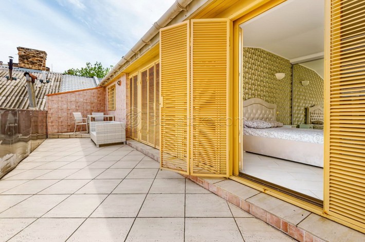 Четырехкомнатная квартира с террасой в центре Одессы. - фото 1