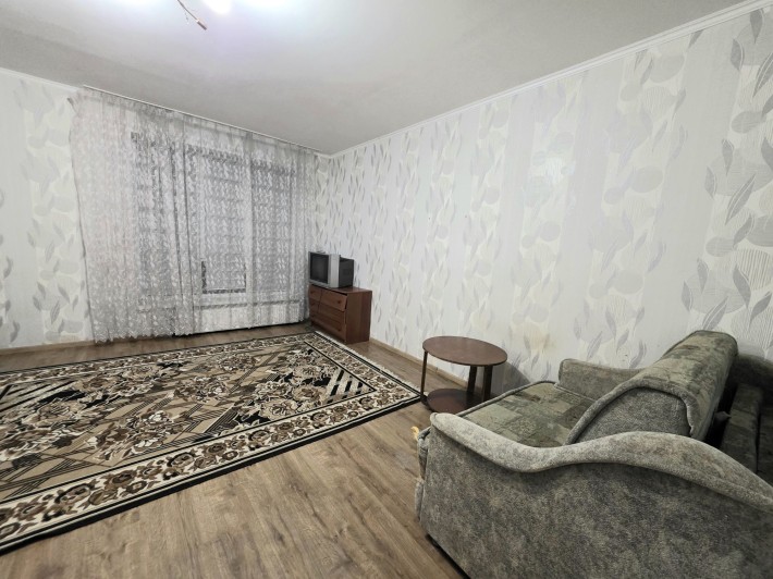 Здам 1 кімнатну квартиру в центрі міста Буча.  Можна з дітьми - фото 1