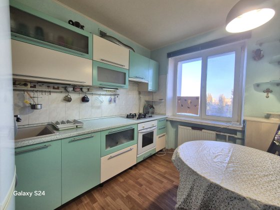 Бровари . Здам 2 к квартиру вул. Київська 288 Бровари