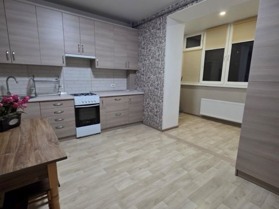 1 кім велика простора квартира в новобудові