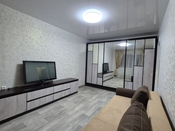 Здам хорошу квартиру на Таращанському масиві  для пари Белая Церковь