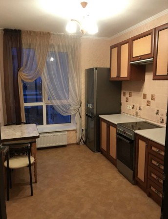 Оренда 2 кім.квартири в самому центрі м. Вишневе ЖК Акварелі 1 - фото 1