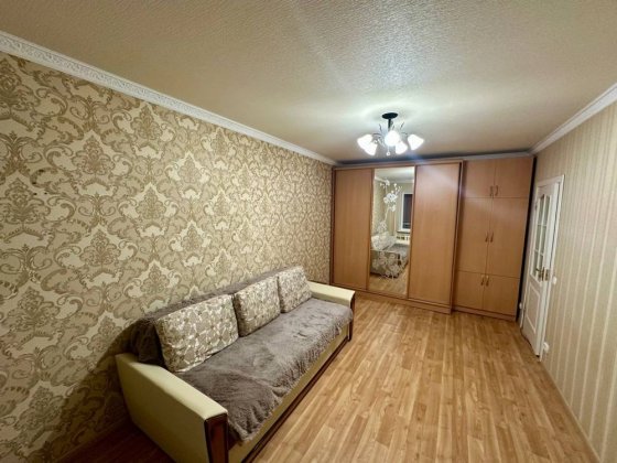 Готова до заселення класна 1-на квартира поверх 2 Белая Церковь