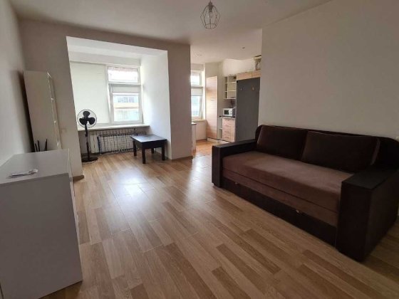 Довгострокова оренда студії в центрі за адресою Південний Бульвар Ивано-Франковск