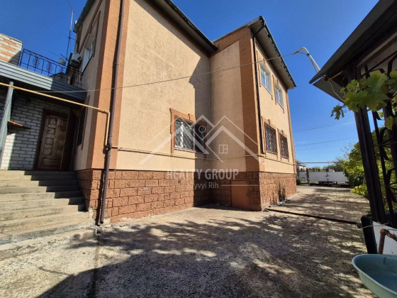 Продаж будинку для великої родини з додатковою ділянкою с. Новоіванівка Кривой Рог