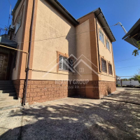 Продаж будинку для великої родини з додатковою ділянкою с. Новоіванівка Кривой Рог