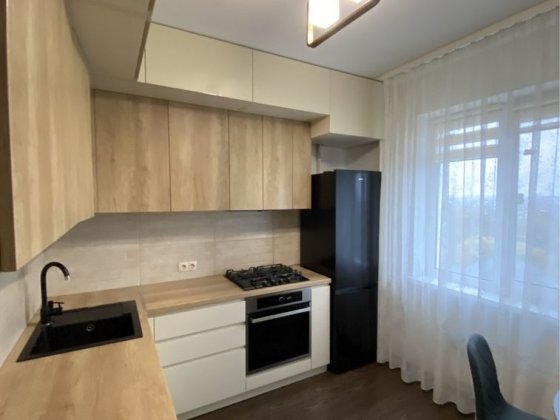 Стильна 2-кімнатна квартира на 9-му поверсі з панорамним видом