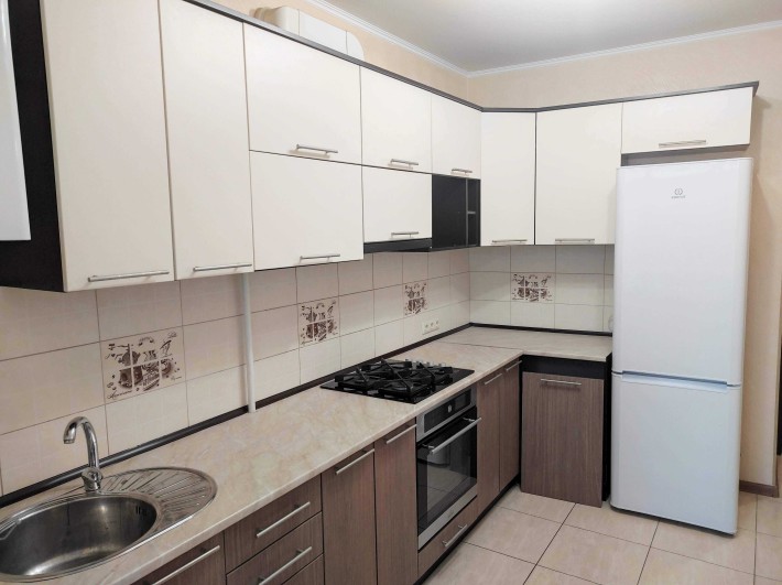 Вперше здається 1-кім. квартира по вул. Целевича 10, корп. 4 - фото 1