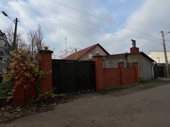 Продаж частини будинку вул .4 Повздовжня 83 Космонавтів за зупинкою Світанок! Николаев