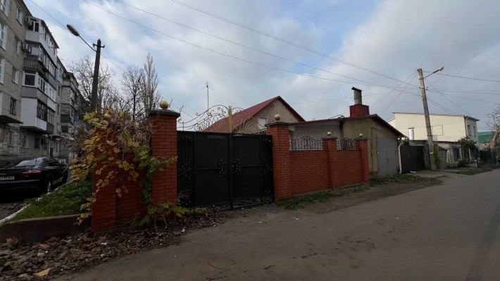 Продаж частини будинку вул .4 Повздовжня 83 Космонавтів за зупинкою Світанок! - фото 1