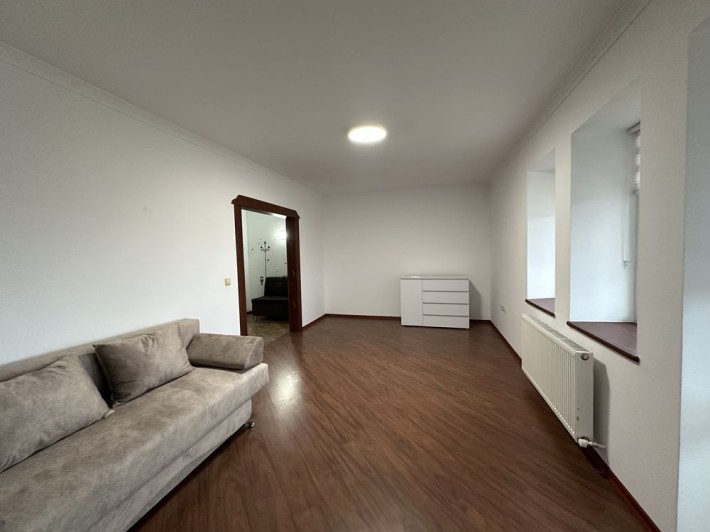 Велика та світла 2-кімнатна квартира в новобудові вул. Івасюка - фото 1