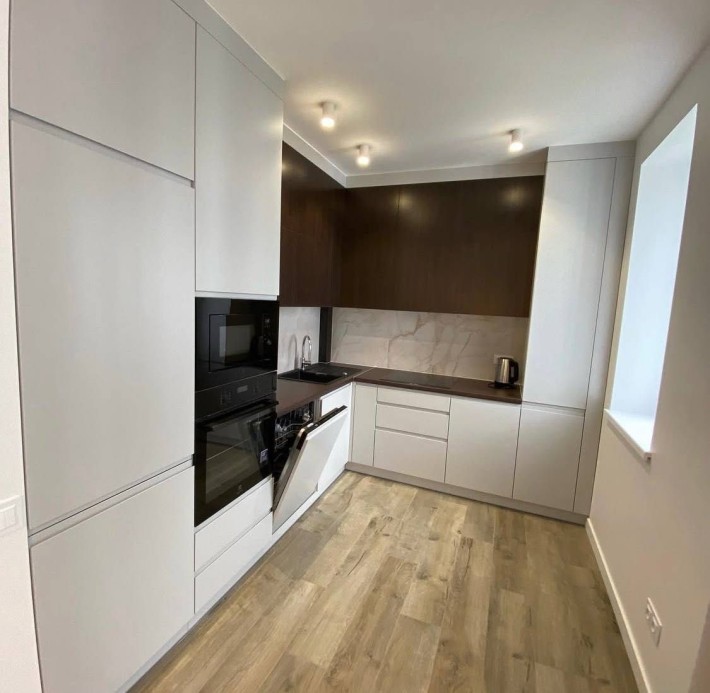 Оренда стильної 2 км квартири поруч з озером - фото 1