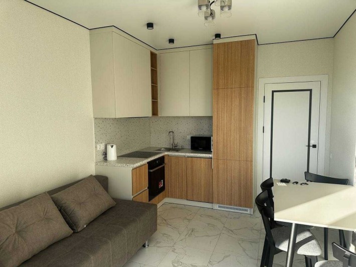 Перша здача 1,5кім. квартира біля парку! - фото 1