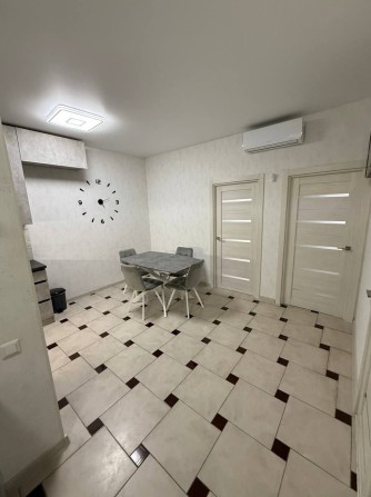 Здам 2-х.кім в новобудові на Таращанському - фото 1