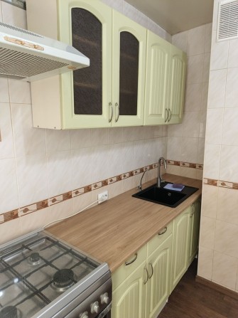 Сдам комфортную  1 комнатную - фото 1