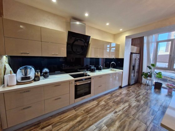 Ексклюзивна пропозиція! 3-х кімнатна квартира! Центр міста! Кривий Ріг