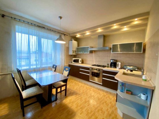 Оренда 2к квартири у Центрі міста! Чудовий стан Хмельницький