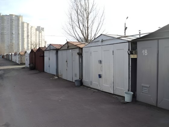 Аренда гаража в Киеве на Троещине Київ