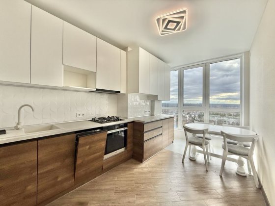 Двокімнатна квартира з новим ремонтом та кладовкою! Без комісії Ирпень