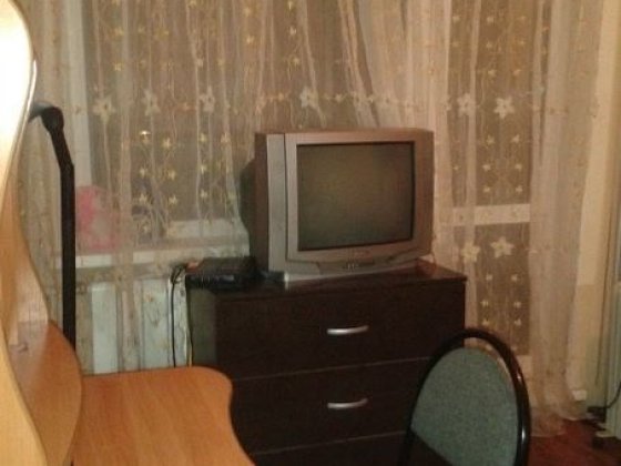 Здається 1-кімнатна квартира на вул. Тинка