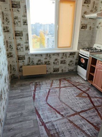 Сдам однокомнатную квартиру на молодежном.район аквапарка. - фото 1