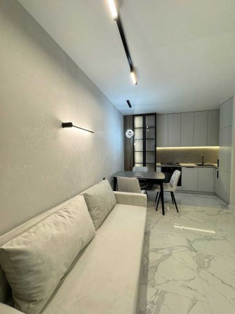 оренда  сучасна 2 кім квартира в центрі. ЗДАМ - фото 1