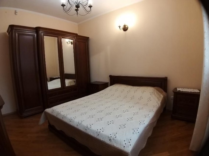 Довготривала( короткотривала від 1 міс.)  аренда  3 кімнатноі квартири - фото 1