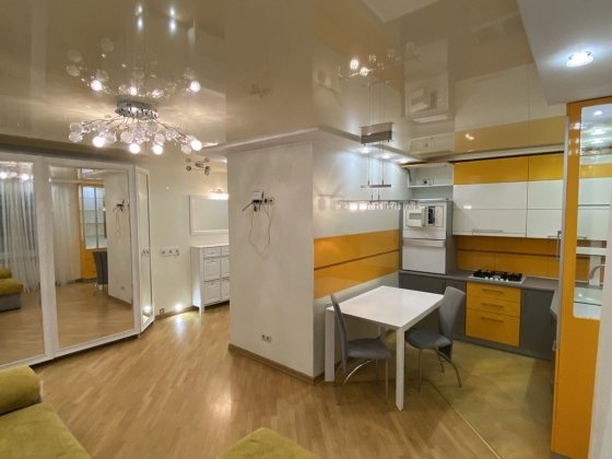 Оренда двохкімної квартири по проспекту Грушевського