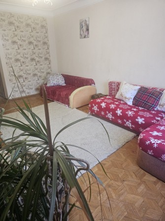 СДАМ на длительный срок2комн сталинку в центре3/5 - фото 1