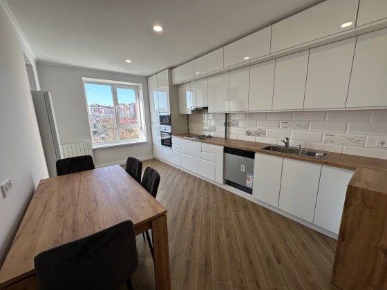 Оренда 3 км квартири в ЖК закритого типу Івано-Франківськ