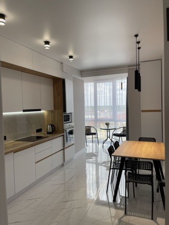 2-х кімнатна кіартира Яровиця Центер - фото 1