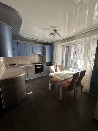 Оренда 2-х кімнатної квартири за Порт Сіті (довгостроково) - фото 1