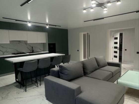 Простора квартира в ценрі Ивано-Франковск