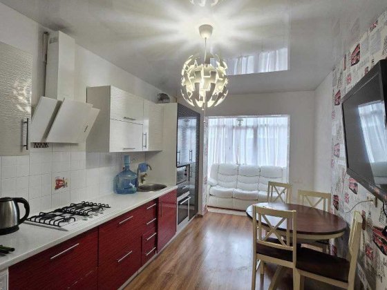 Оренда просторої 2к квартири поруч із Центральним парком