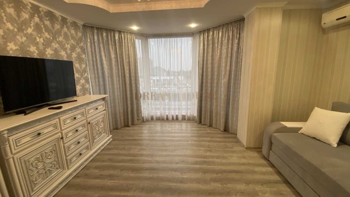 Оренда 2к квартири з окремою коморою. ЖК Соборний - фото 1