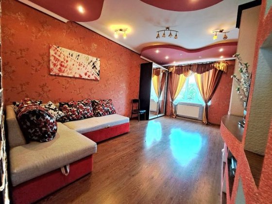 Соцмісто! Здам 2-х кімнатну сталіннку Кривий Ріг