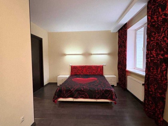 Оренда 2 кімнатної квартири поруч центральний парк. Можна з тваринками