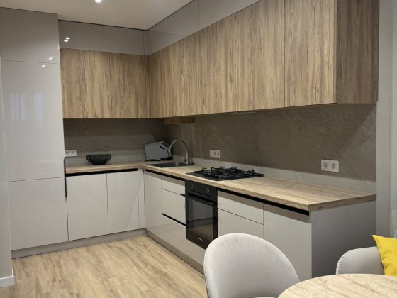 Оренда 1 кімнатної квартири в центрі по вул.Замковій в новобудові Ровно