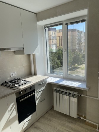 Сдаётся 3 комнатная квартира на Балакина - фото 1