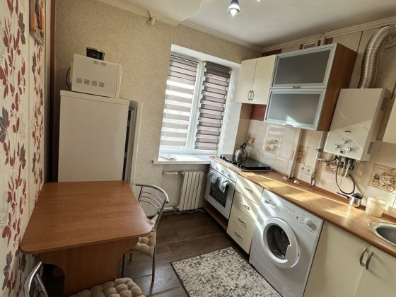 Центр 2 к свободна Полтава