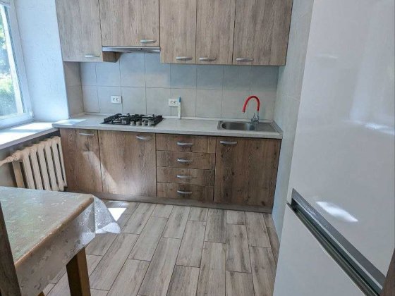 Здам 2х вул Соборна, центр Ровно