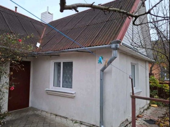 Довгострокова аренда будинку. Ровно