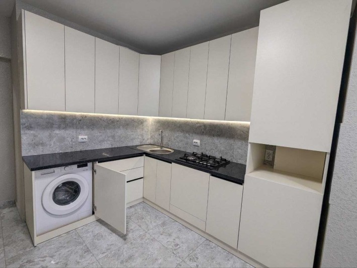 Оренда 1о кімн квартира вул. Захисників Маріуполя, біля СпортЛайф - фото 1