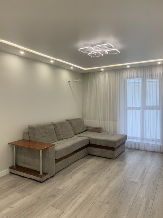 Довгострокова оренда просторої 2-кімнатної квартири біля 2 лікарні - фото 1