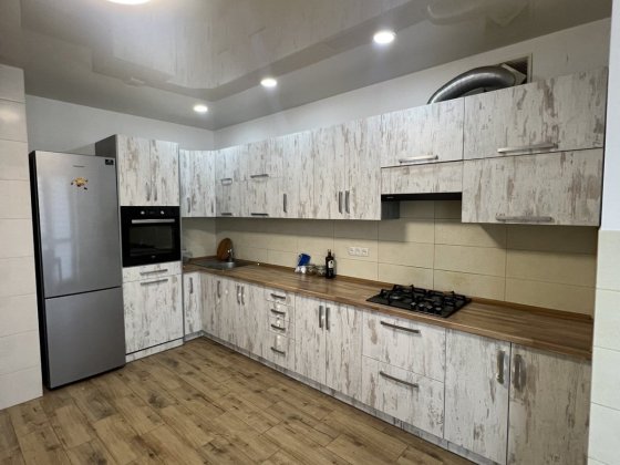 Оренда 2 кім квартири на Щасливому Ровно