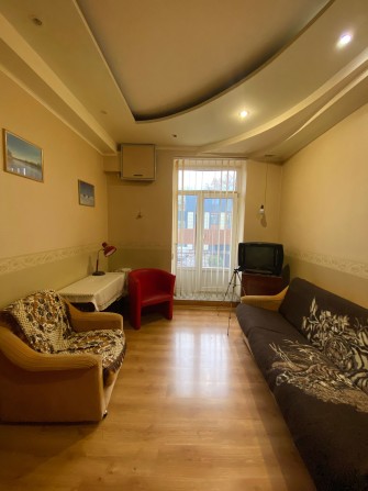 Здам 2-кімнатну квартиру в центрі - фото 1