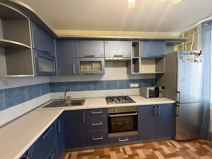 Здається 1к 12й мкр - фото 1