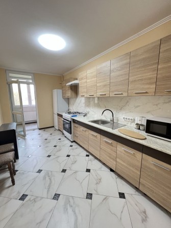 Здвється чудова 1 квартира вул. Білогірська - фото 1